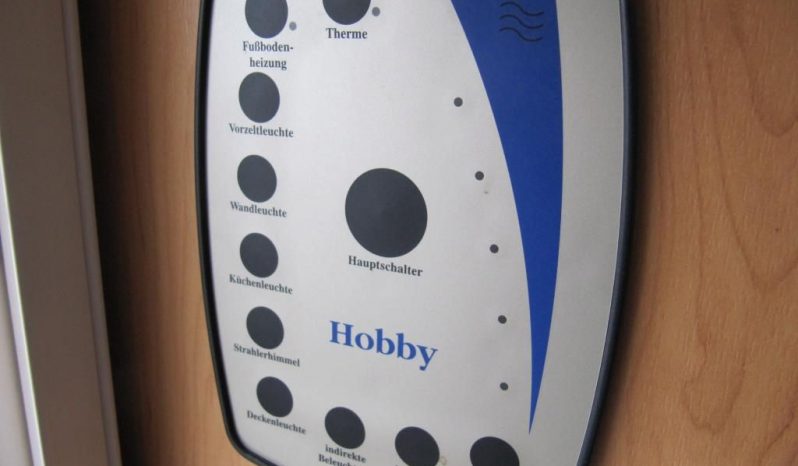 Hobby 460 UFE, r.v.2008 + před stan + nosič kol plná