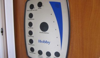 Hobby 495 UFE, model 2008 + mover + před stan plná