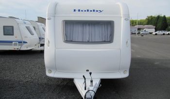 Hobby 440 SF, model 2010 + stan + nosič kol plná