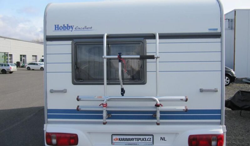 Hobby 495 FUE, model 2000 + mover + satelit plná