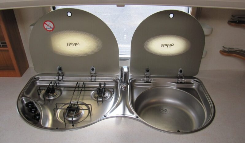 Karavan Hobby 560 UFE, model 2008 + mover + předstan plná