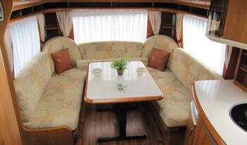 Karavan Hobby 560 UFE, model 2008 + mover + předstan plná