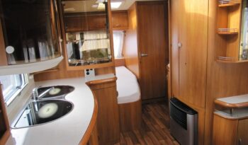 Karavan Hobby 560 UFE, model 2008 + mover + předstan plná