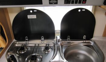 Karavan Hobby 460 UFE, r. v. 2002 + předstan plná