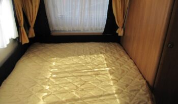 Karavan Hobby 460 UFE, r. v. 2002 + předstan plná