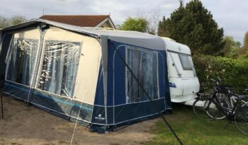 Karavan Hobby 460 UFE, r. v. 2002 + předstan plná