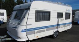 Karavan Hobby 460 UFE, r. v. 2002 + předstan