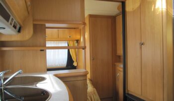 Karavan Hobby 460 UFE, r. v. 2002 + předstan plná