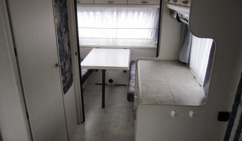 Karavan Hobby 440 SF, r. v. 1995 + mover + předstan plná