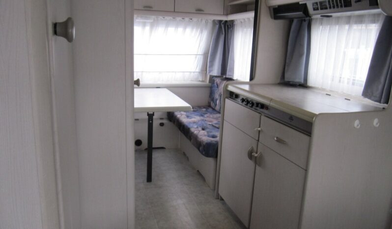 Karavan Hobby 440 SF, r. v. 1995 + mover + předstan plná